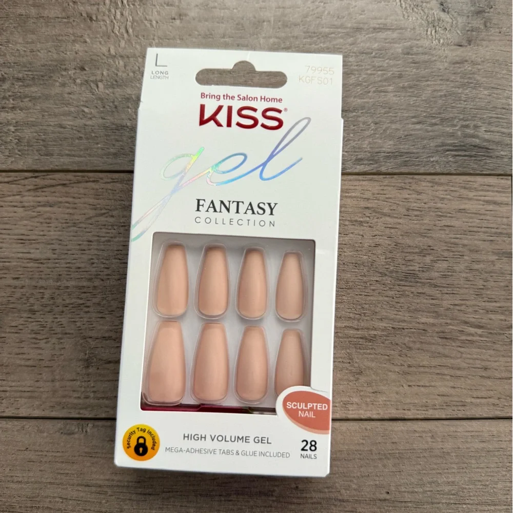 Assorted Nail Kits Collection - Picture 4 of 8